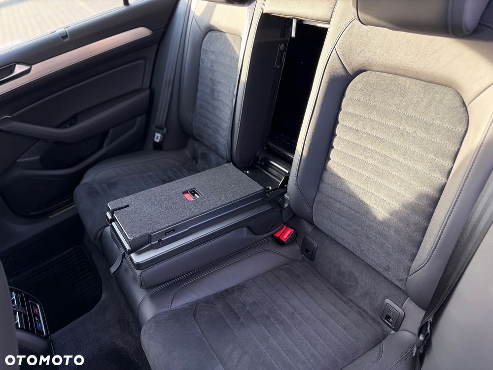 Volkswagen Passat 1.8 TSI BMT Highline - 25