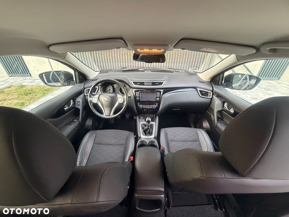 Nissan Qashqai 1.2 DIG-T Tekna EU6 - 3