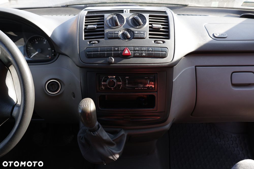 Mercedes-Benz Vito - 11