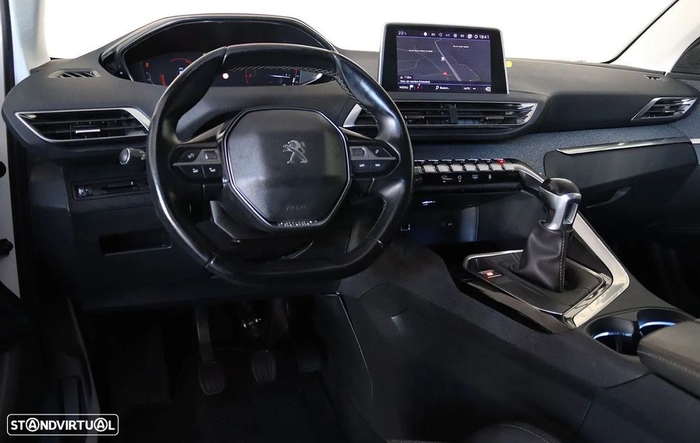 Peugeot 5008 1.2 PureTech Allure - 5