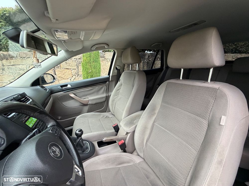 VW Golf Variant 1.6 TDi Highline - 9