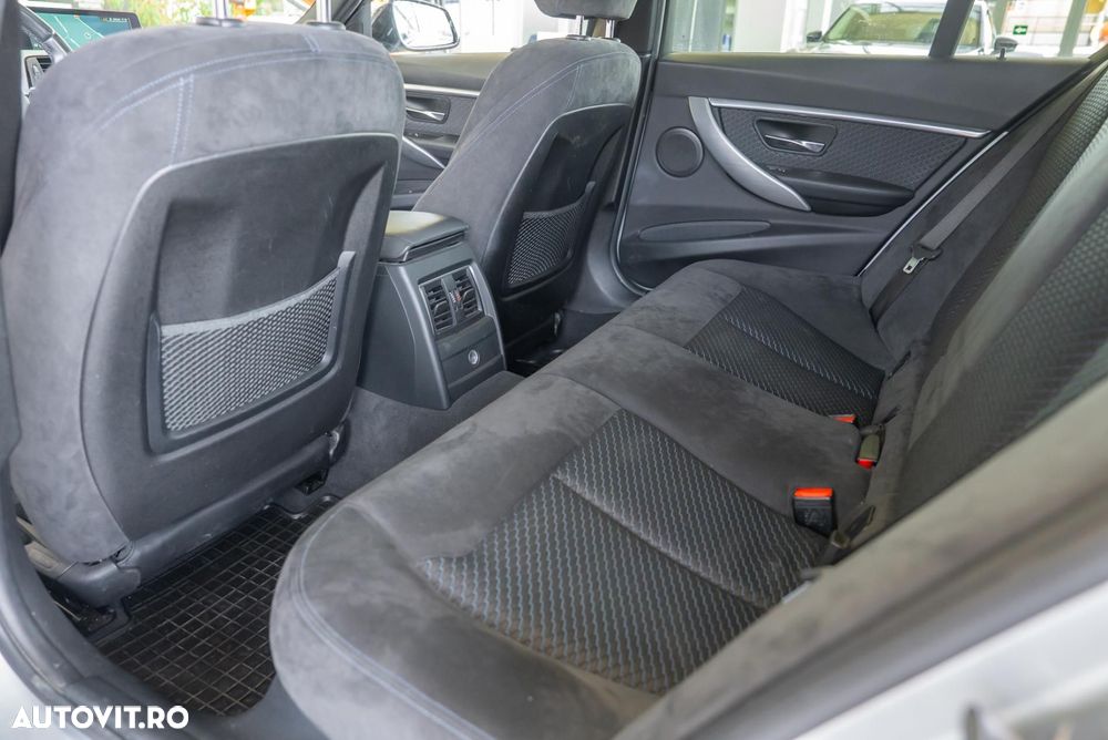 BMW Seria 3 320d Aut. Blue Performance Sport Line - 20