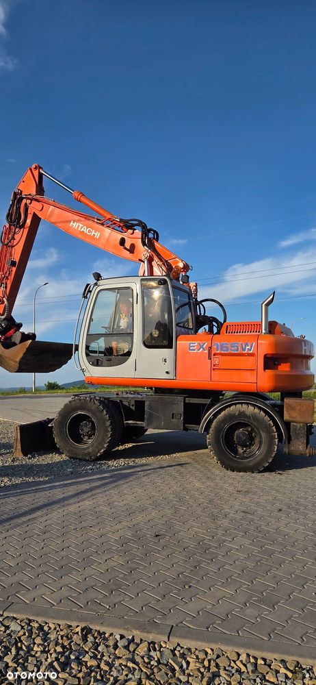 Hitachi EX165 - 9