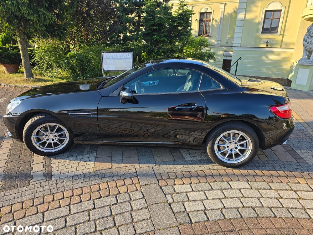 Mercedes-Benz SLK 200 CGI - 3