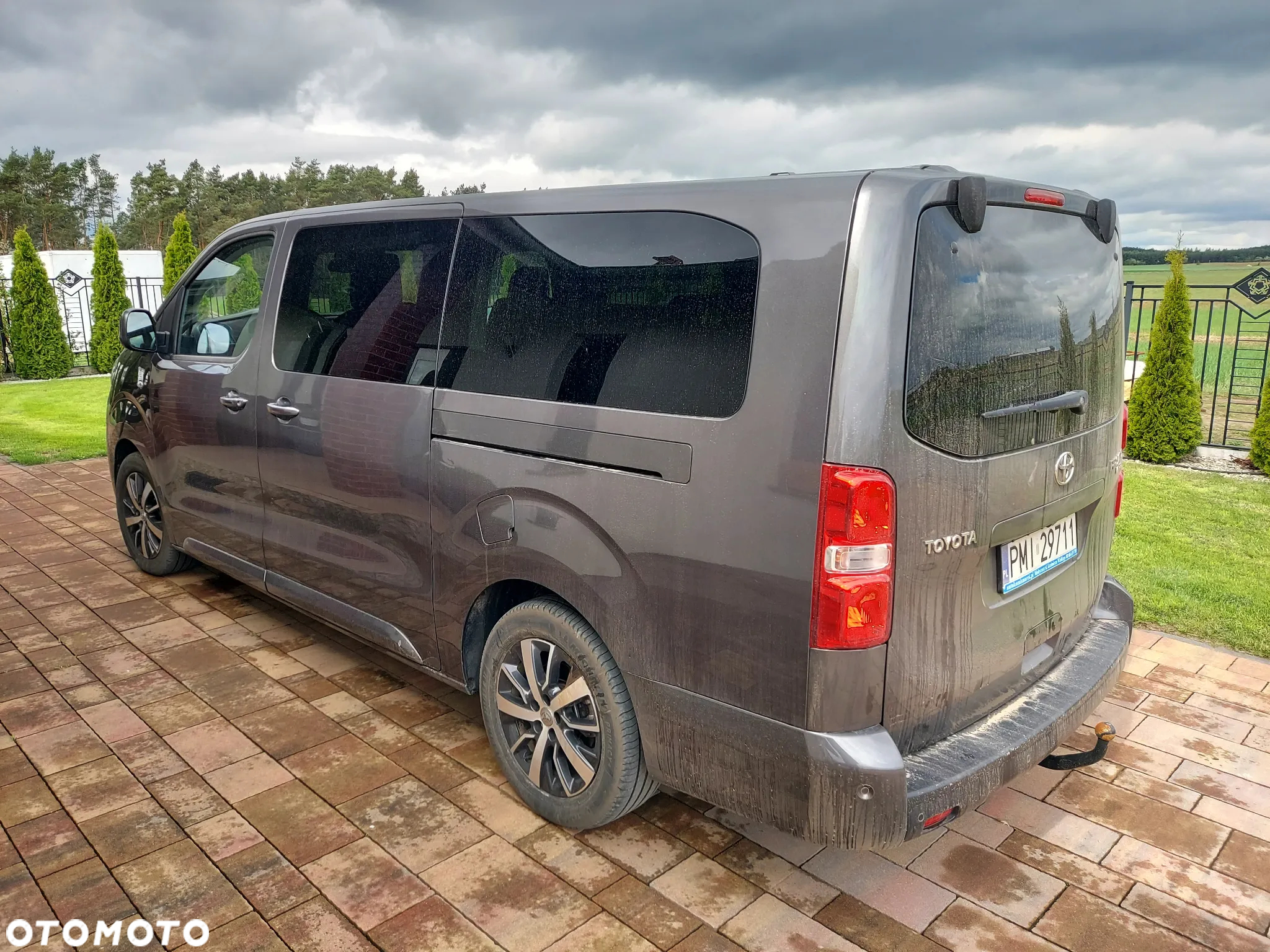 Toyota ProAce 2,0-l-D-4D L2 (8-Si.) Autm Verso Team Deutschland - 4