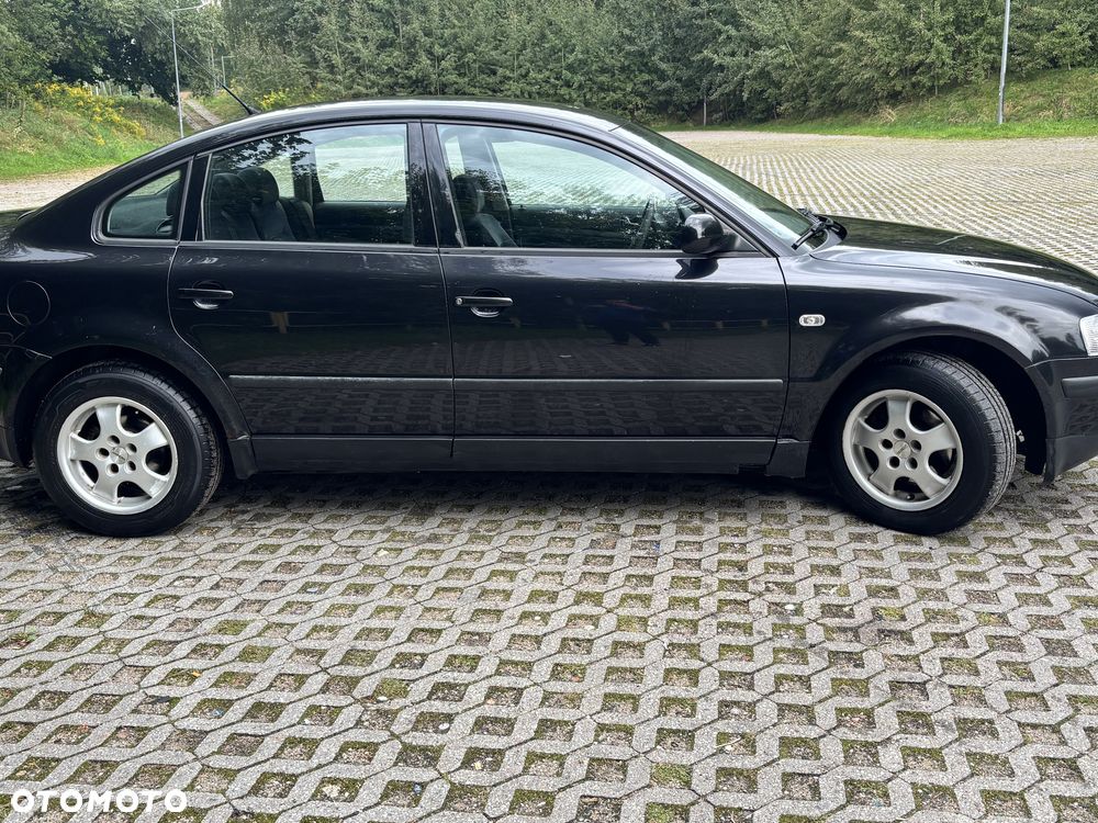 Volkswagen Passat - 2