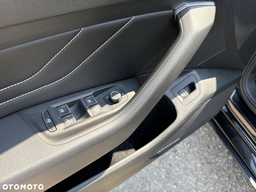 Volkswagen Passat 1.5 TSI EVO Elegance DSG - 21