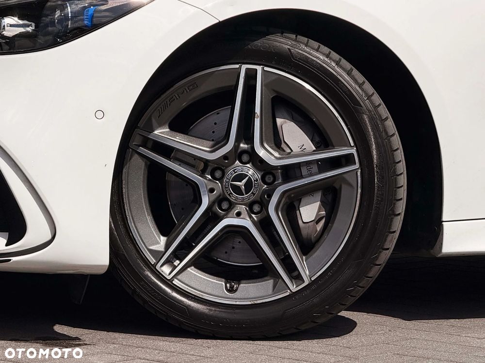 Mercedes-Benz Klasa C 300 9G-TRONIC AMG Line - 12