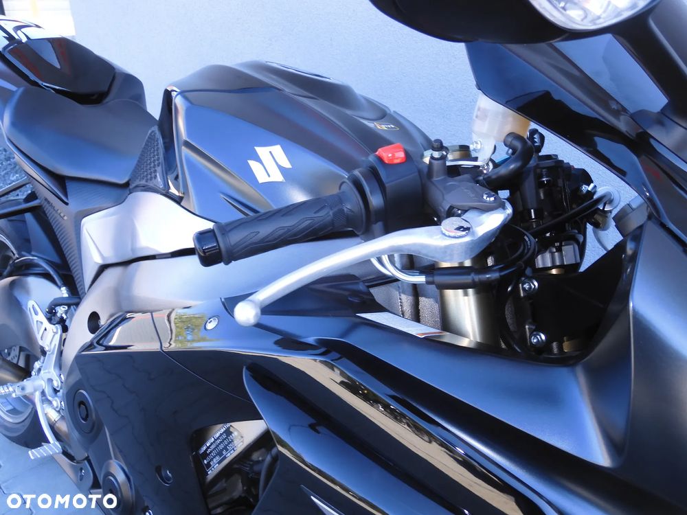 Suzuki GSX-R - 6