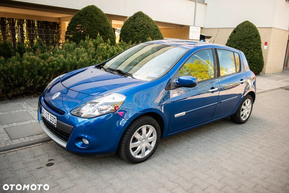 Renault Clio 1.2 16V Confort Authentique - 2