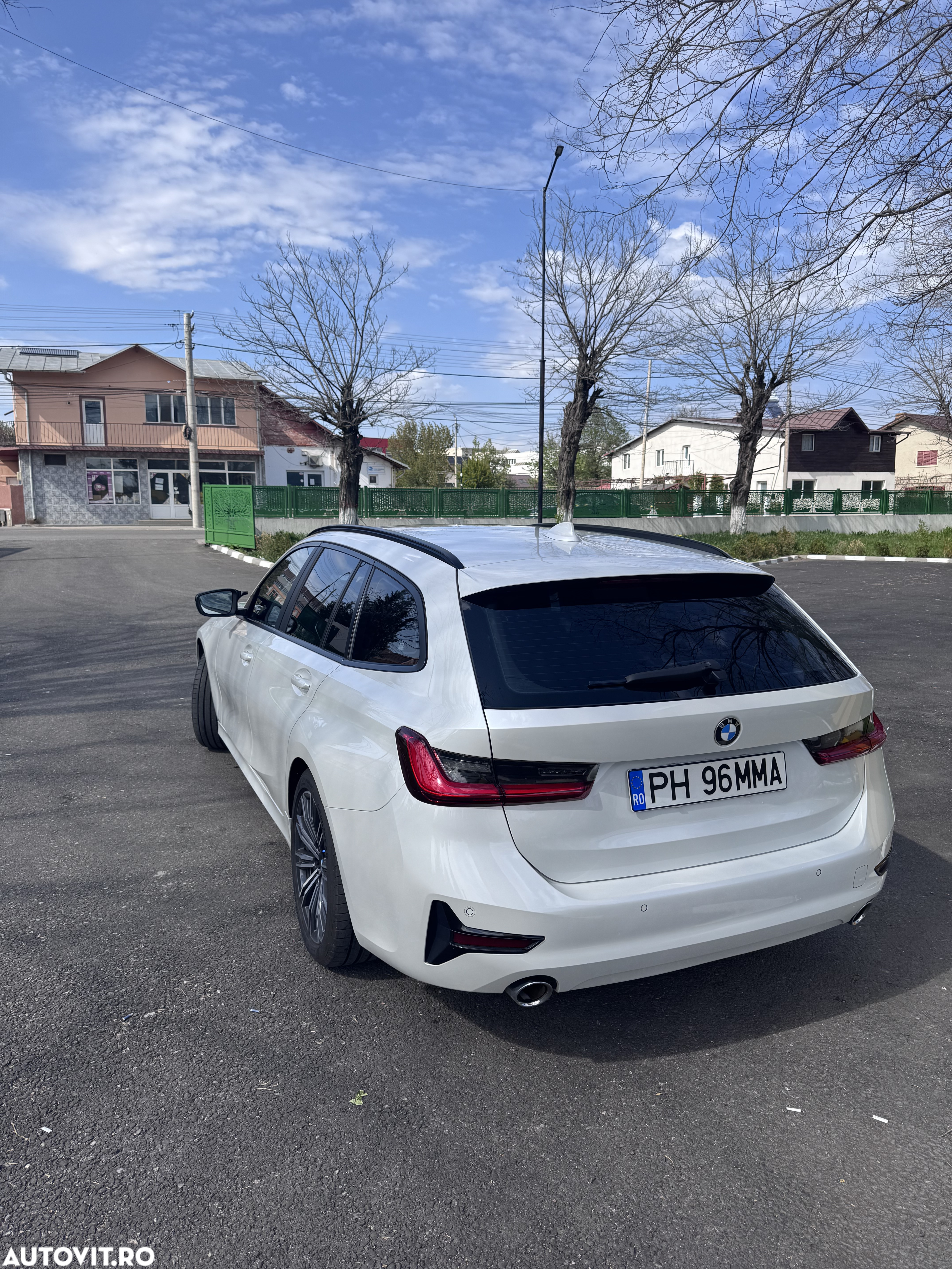 BMW Seria 3 318i Touring Aut. Sport Line - 7
