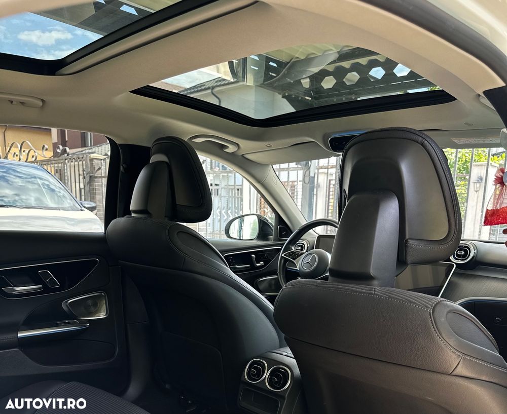 Mercedes-Benz C 300 4Matic T 9G-TRONIC - 9