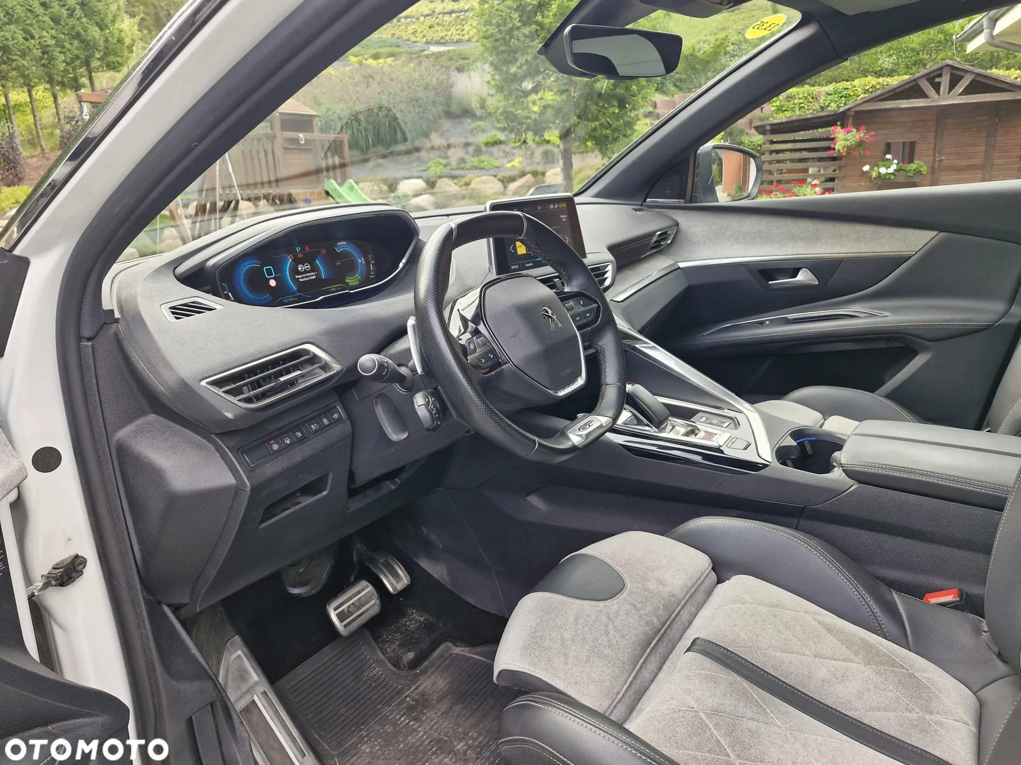 Peugeot 3008 1.6 PureTech Hybrid4 PHEV GT S&S EAT8 - 6