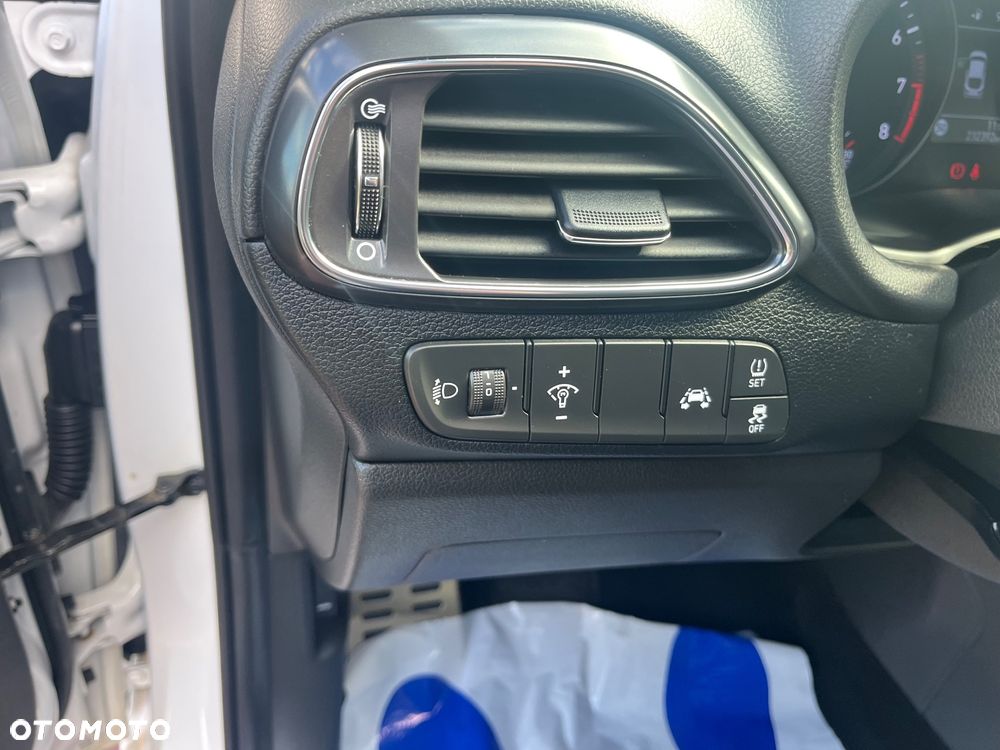 Hyundai i30 N - 16