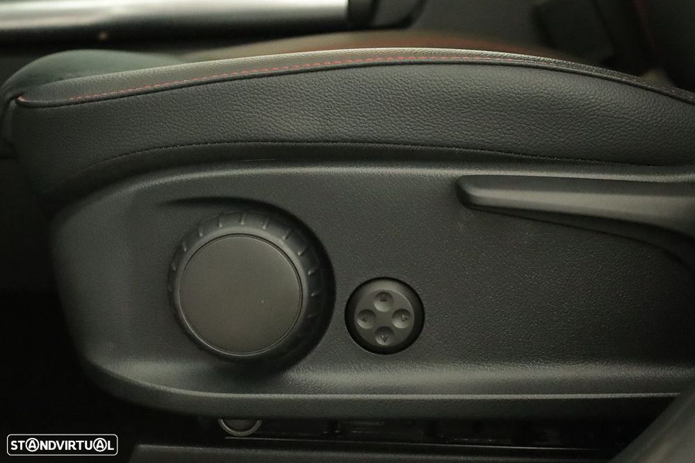 Mercedes-Benz B 250 e AMG Line - 20