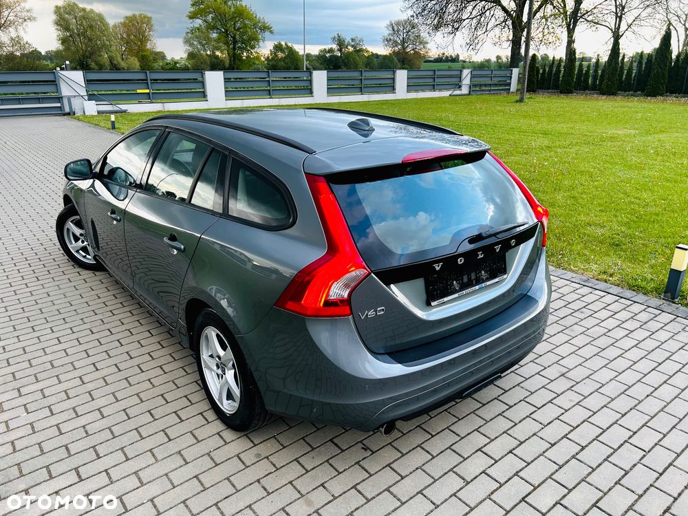 Volvo V60 D3 Kinetic - 16