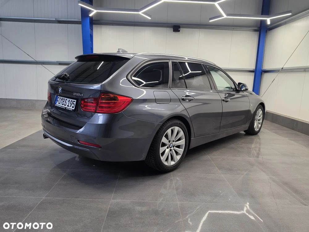 BMW Seria 3 318d Blue Performance Modern Line - 18