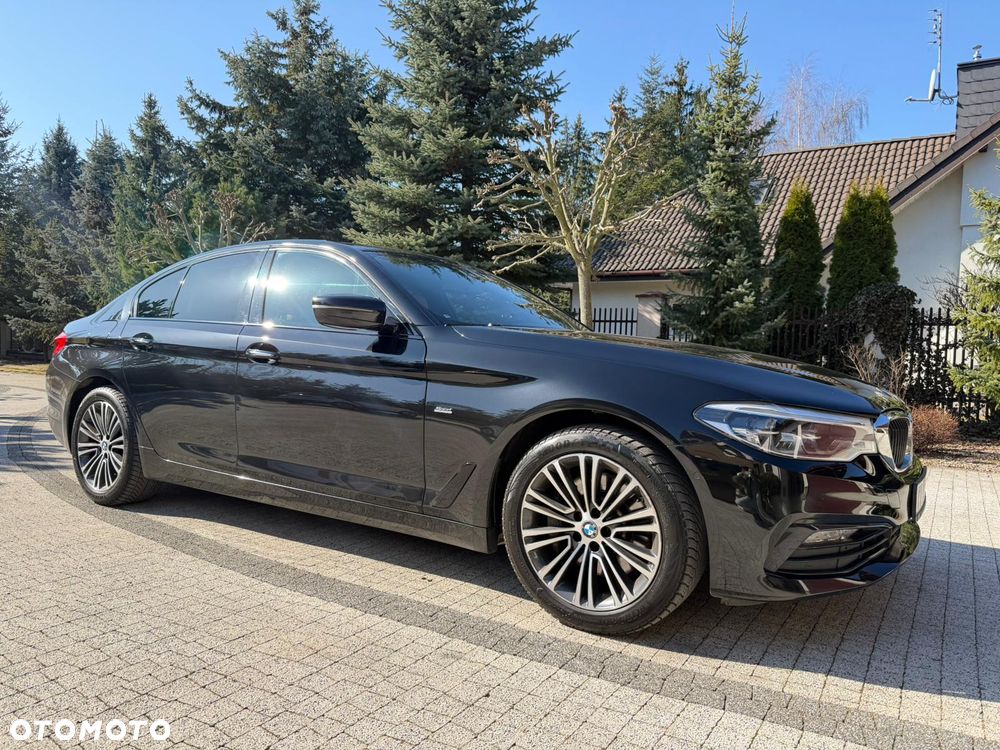 BMW Seria 5 530i xDrive Sport Line - 4