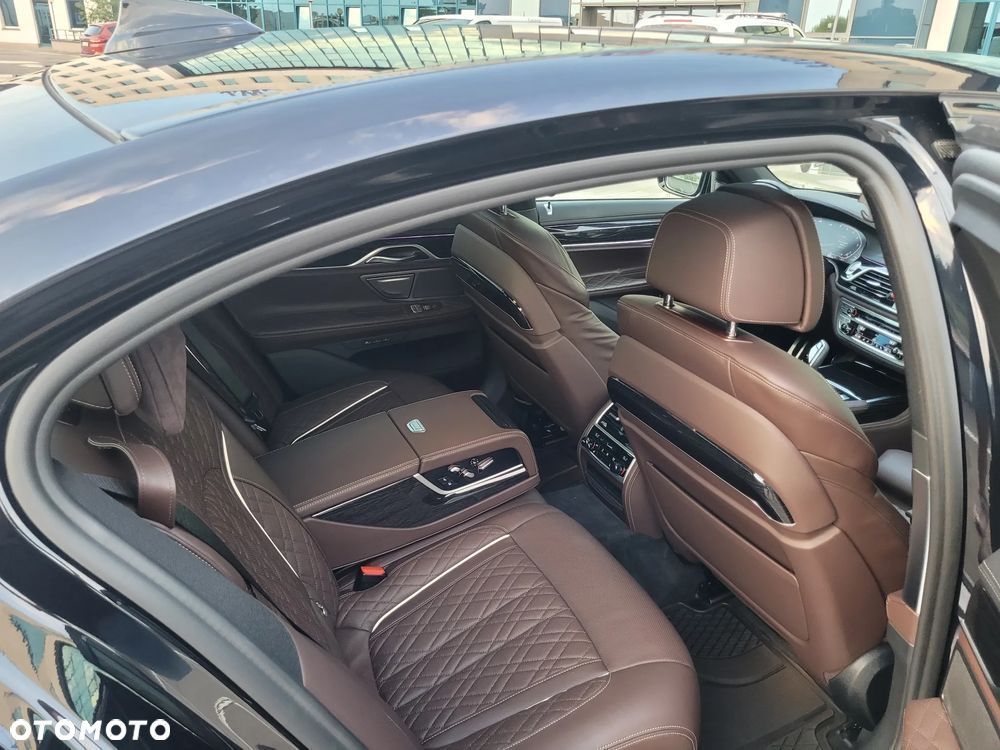BMW Seria 7 740d xDrive mHEV sport - 14
