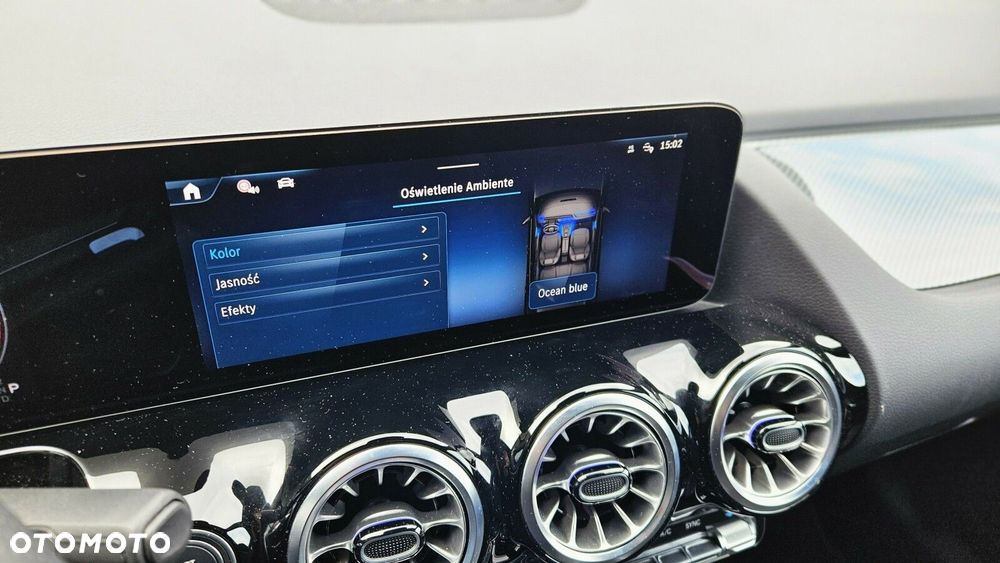 Mercedes-Benz GLA - 17