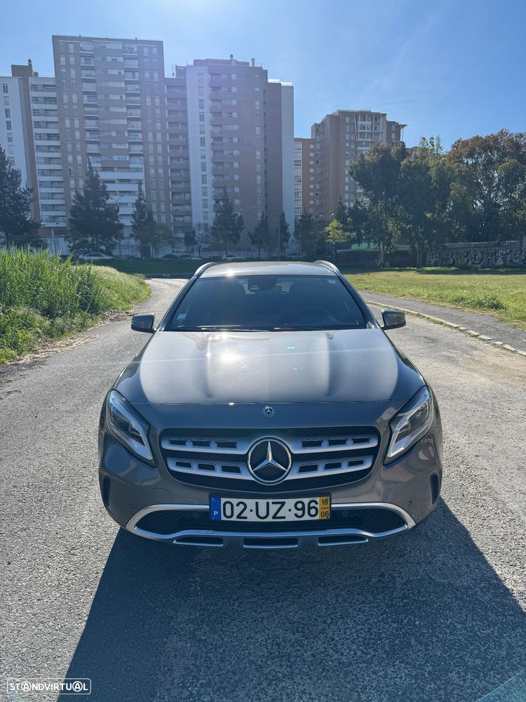 Mercedes-Benz GLA 180 d Urban Aut. - 2