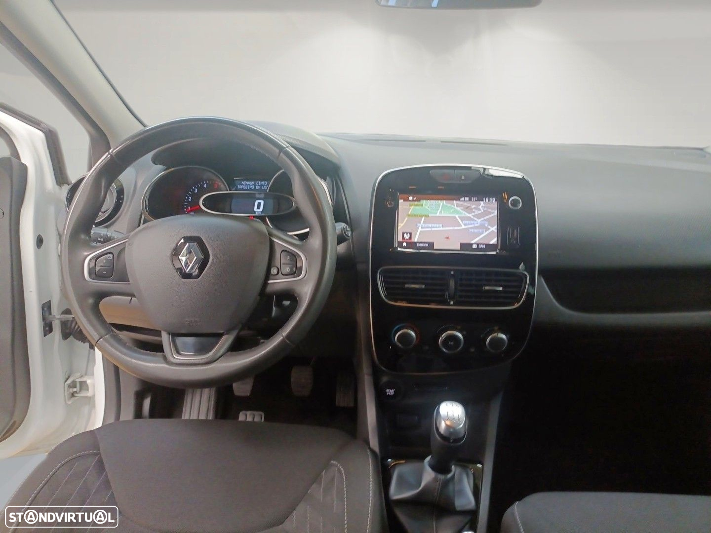 Renault Clio 1.5 dCi Limited - 9