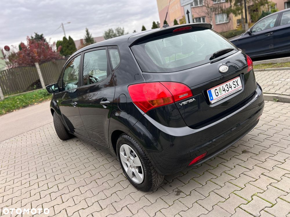 Kia Venga 1.4 CVVT Business Line - 13