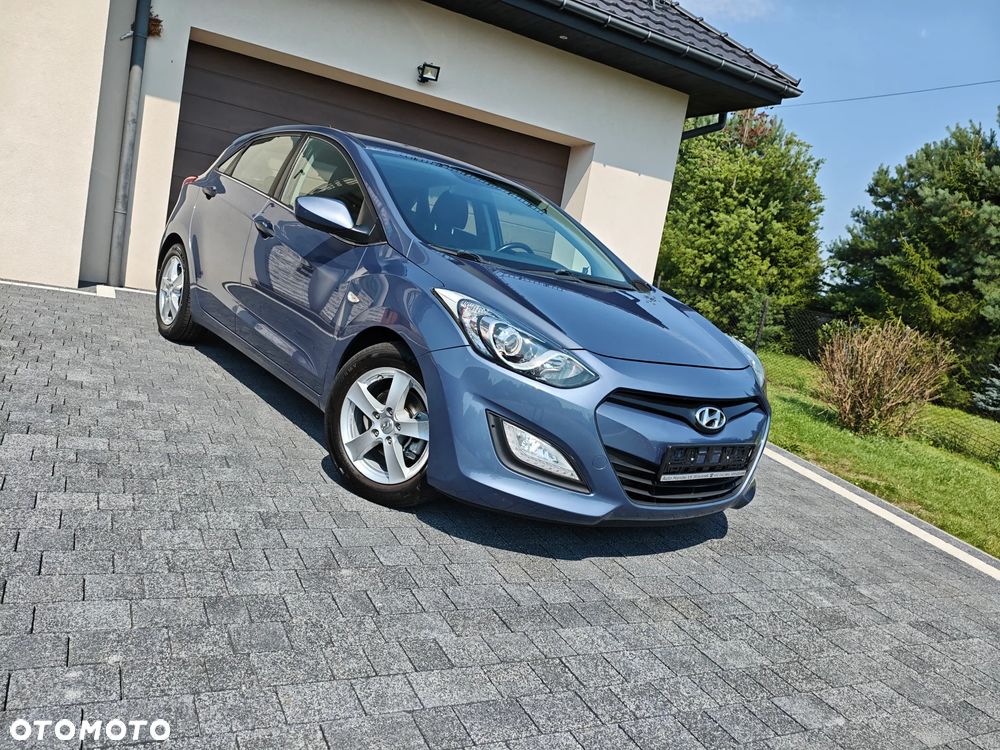 Hyundai i30 1.4 Trend - 14