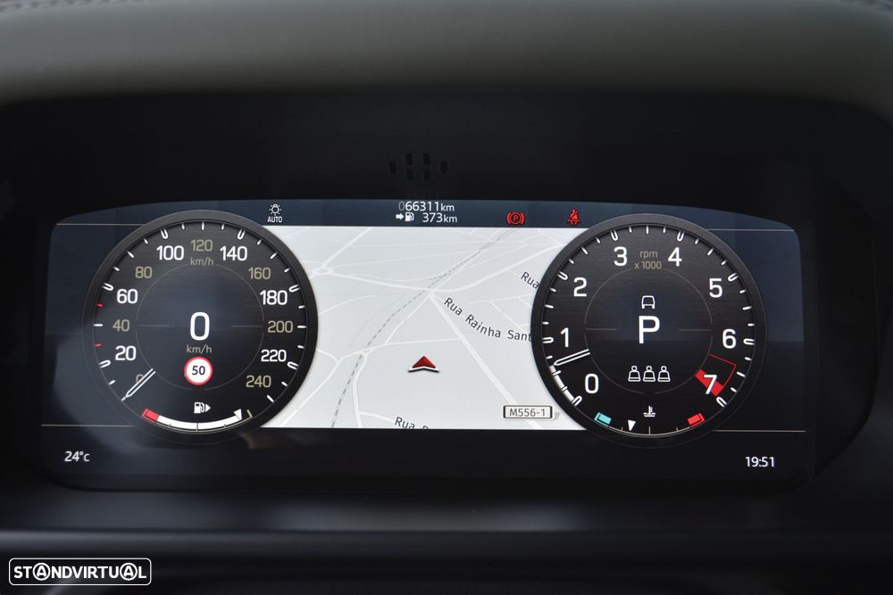 Land Rover Defender 3.0 I6 130 AWD X-Dynamic HSE - 27