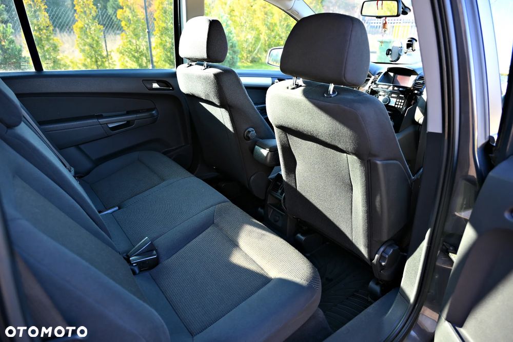 Opel Zafira 1.8 - 12