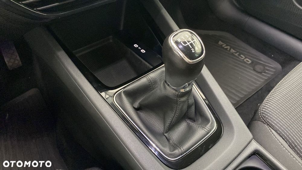 Skoda Octavia 1.5 TSI ACT Ambition - 18