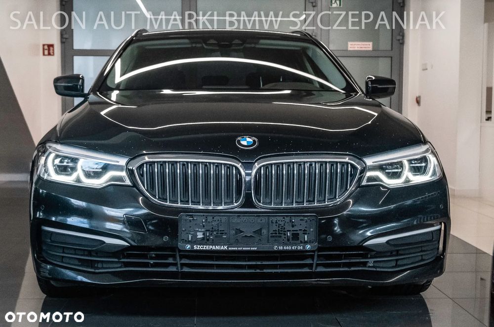 BMW Seria 5 520d xDrive - 2