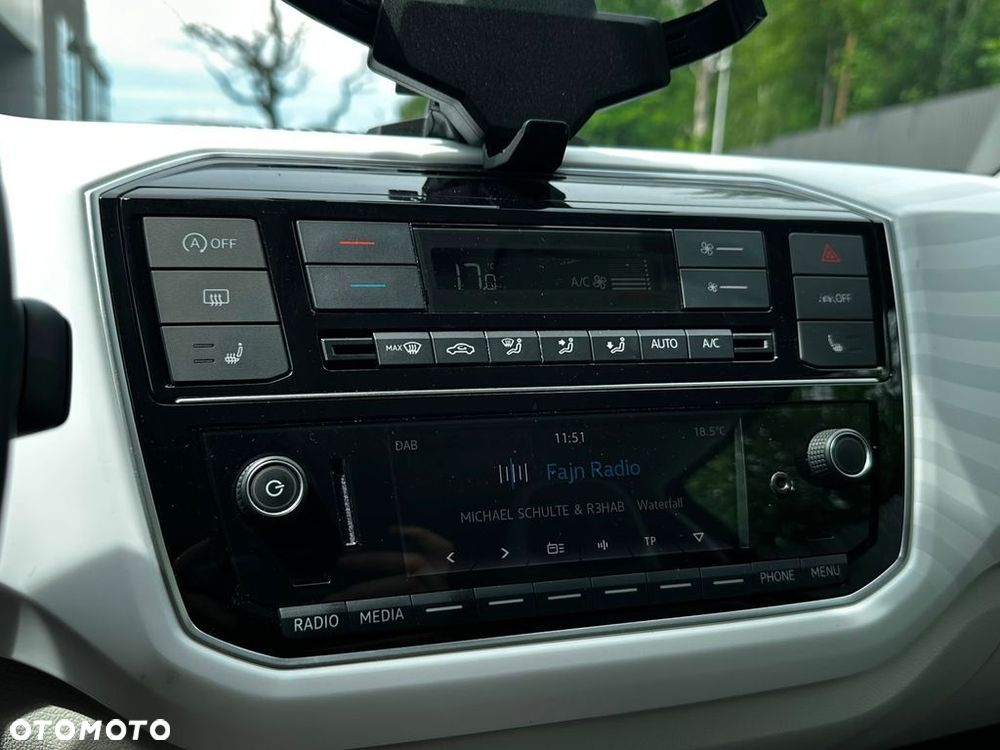 Volkswagen up! 1.0 Beats - 20