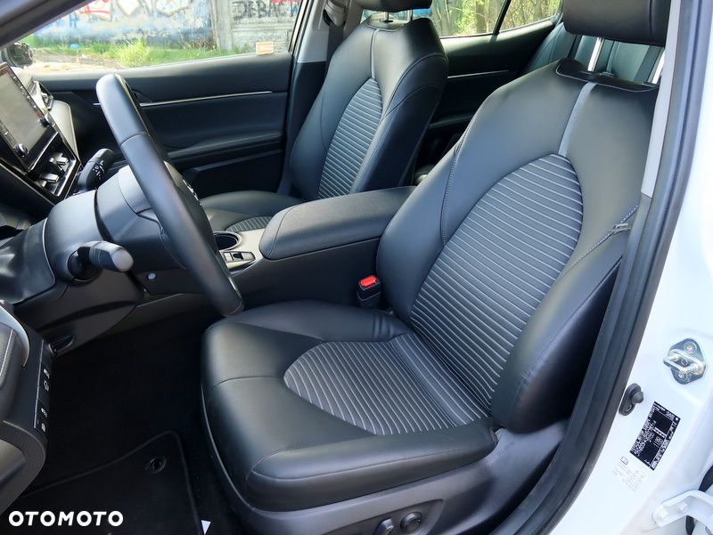 Toyota Camry 2.5 Hybrid Prestige CVT - 10