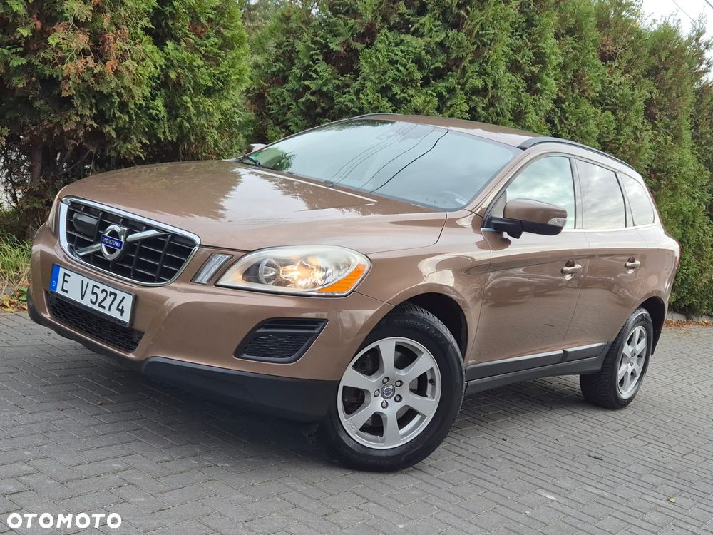 Volvo XC 60 2.4D AWD Momentum - 1