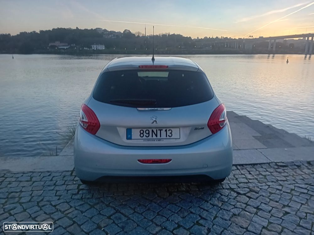 Peugeot 208 1.4 HDi Active - 31