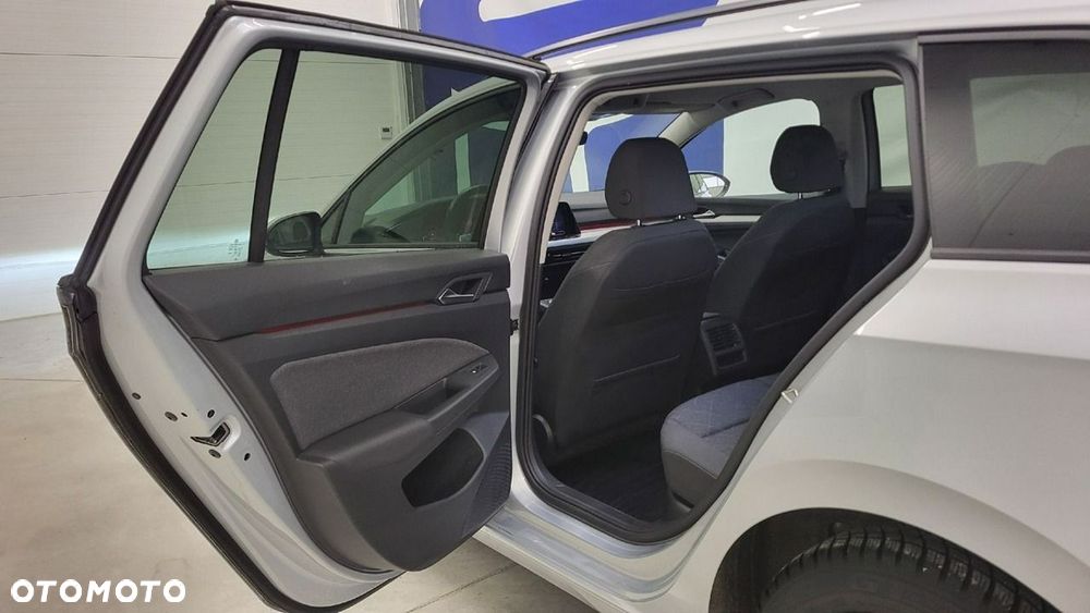 Volkswagen Golf Variant - 22