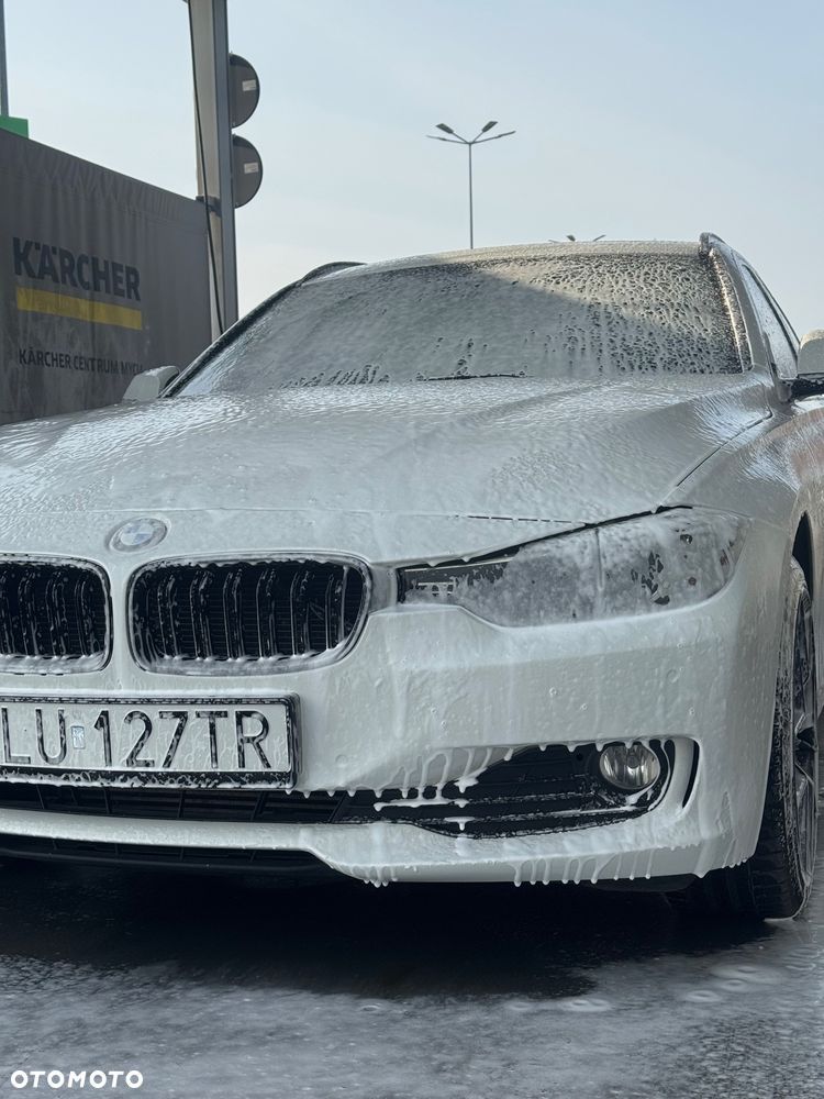 BMW Seria 3 320d - 16