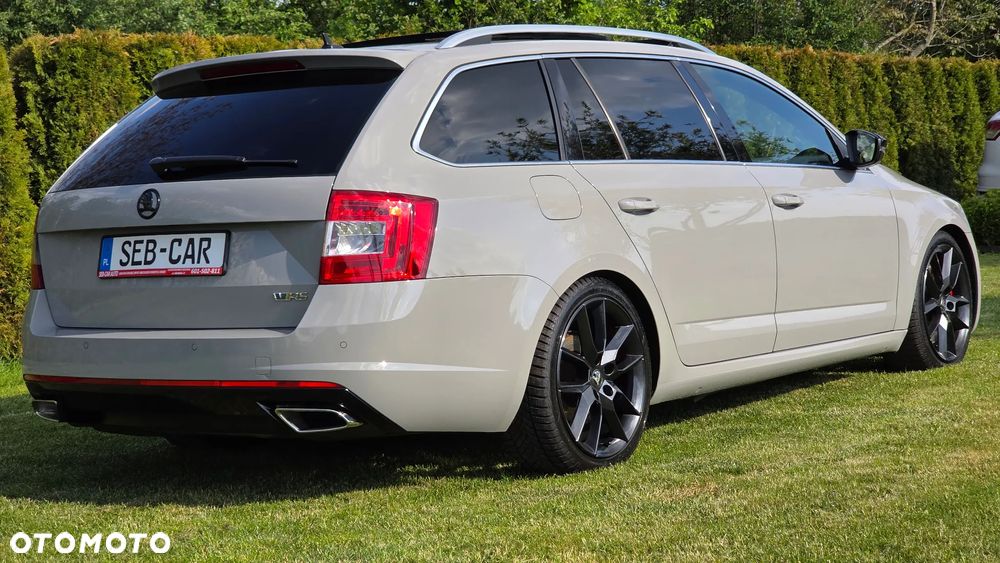 Skoda Octavia 2.0 TDI RS DSG - 39