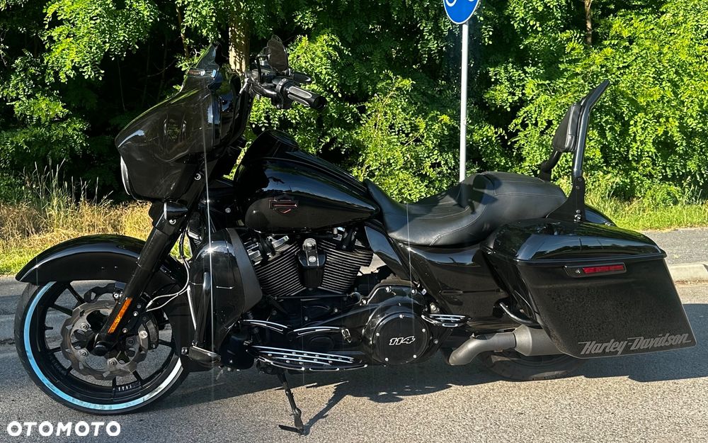 Harley-Davidson Touring Street Glide - 15