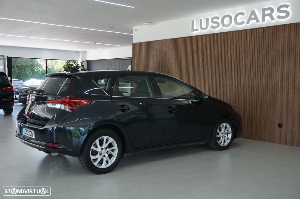 Toyota Auris 1.2 Turbo Design Edition - 33