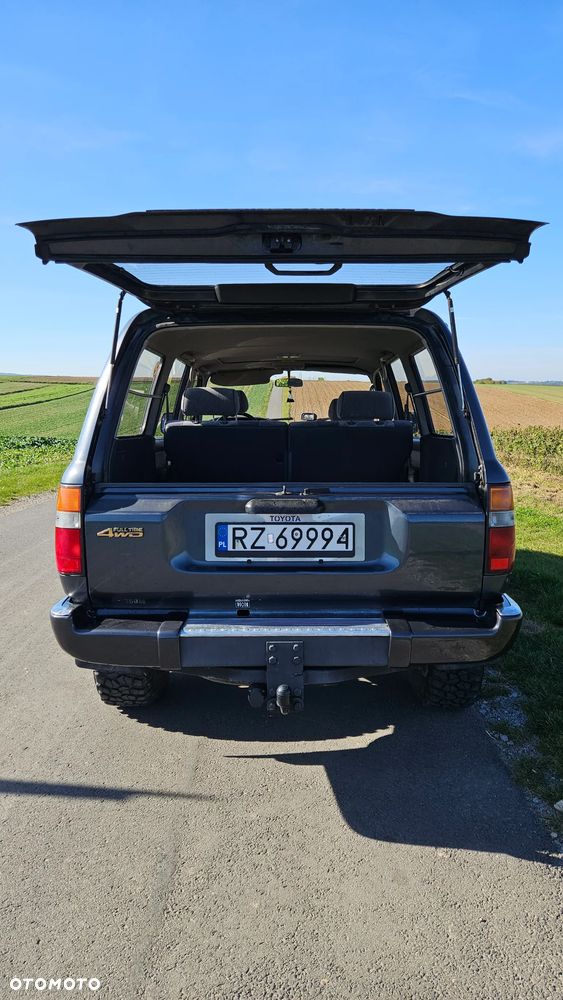 Toyota Land Cruiser - 9