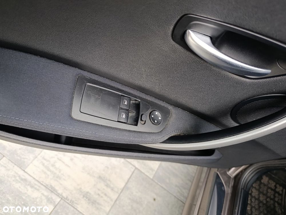 BMW Seria 1 - 15
