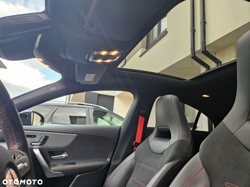 Mercedes-Benz CLA - 9