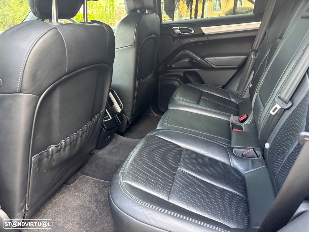 Porsche Cayenne II Platinum Edition - 6