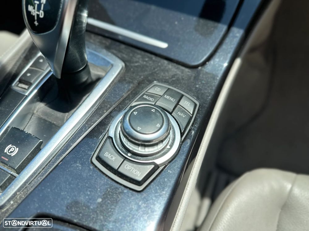 BMW 520 d Auto - 16