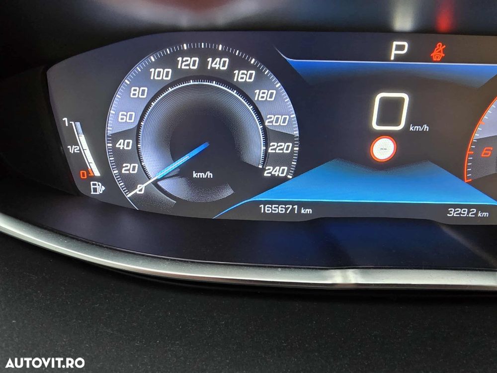 Peugeot 3008 1.5 BlueHDI 130 EAT8 Active Pack - 2