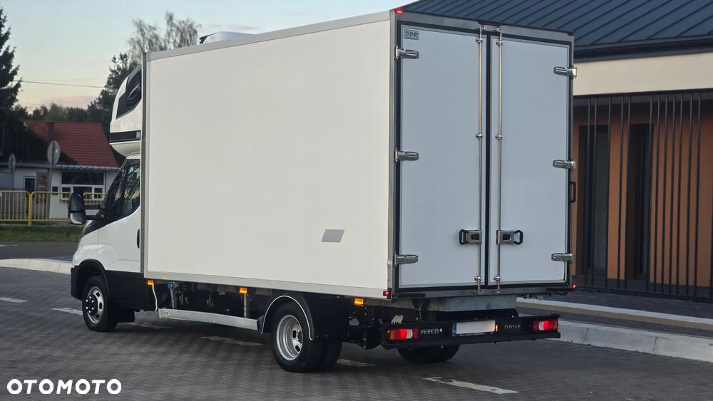 Iveco ❗️❗️DAILY 3.0 180Km 50C18 JAK NOWY ❗️❗️NOWY MODEL / CHŁODNIA MROŹNIA -32 +32 / ZASILANIE 230V / PIERWSZY WŁASCICIEL  / TEMPOMAT AKTYWNY / BLIŹNIAKI / ZASILANIE 230V / GRUBA SCIANKA / ZABUDOWA DPR / AGREGAT CARRIER XARIOS 350 / WERSJA WZMOCNIONA / FULL OPCJA / SERWIS ASO / SALON POLSKA / 35C15 50C15 35C18❗❗ JAK Z SALONU - NOWY -❗❗ - 4