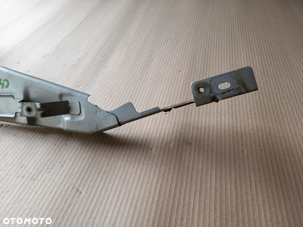 Wspornik mocowanie błotnika lewego Citroen C4 Picasso II - 4