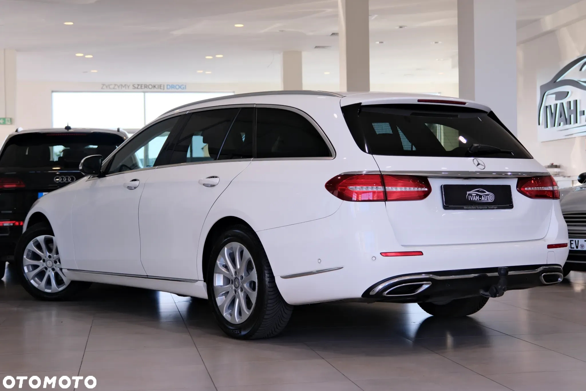 Mercedes-Benz Klasa E 220 d 4Matic T 9G-TRONIC Exclusive - 7